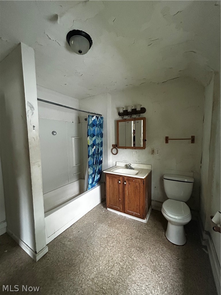 131 Mendel Court Elyria OH 44035