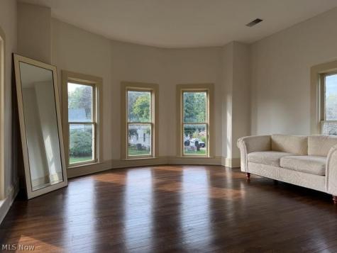 32 Townsend Street Greenwich OH 44837