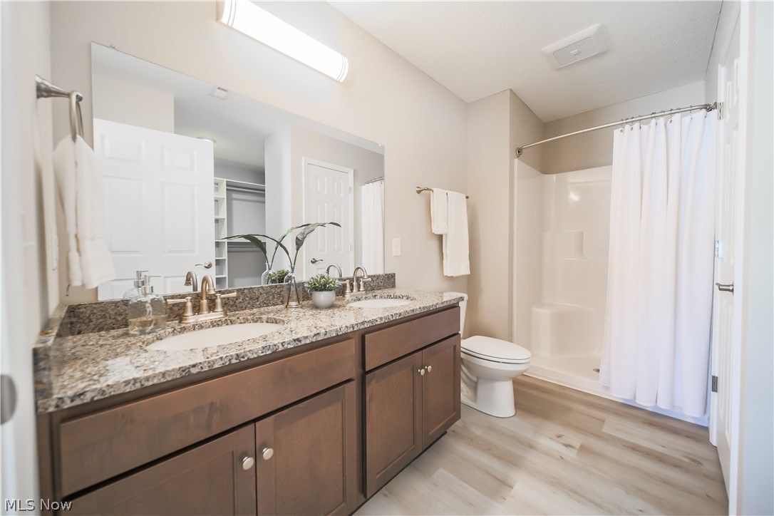 4852 Oasis Avenue Wooster OH 44691