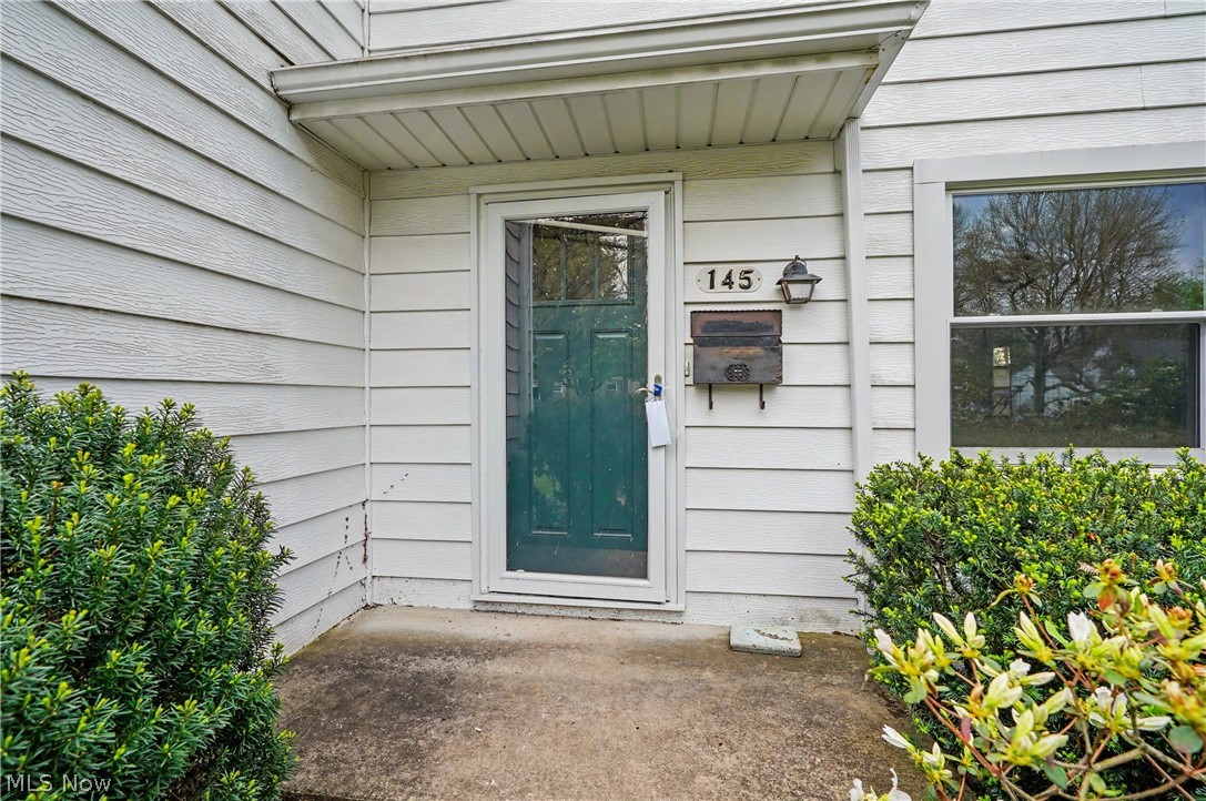 145 Griswold Drive Youngstown OH 44512