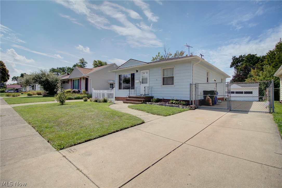 4388 W 155th Street Cleveland OH 44135