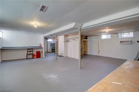 4388 W 155th Street Cleveland OH 44135