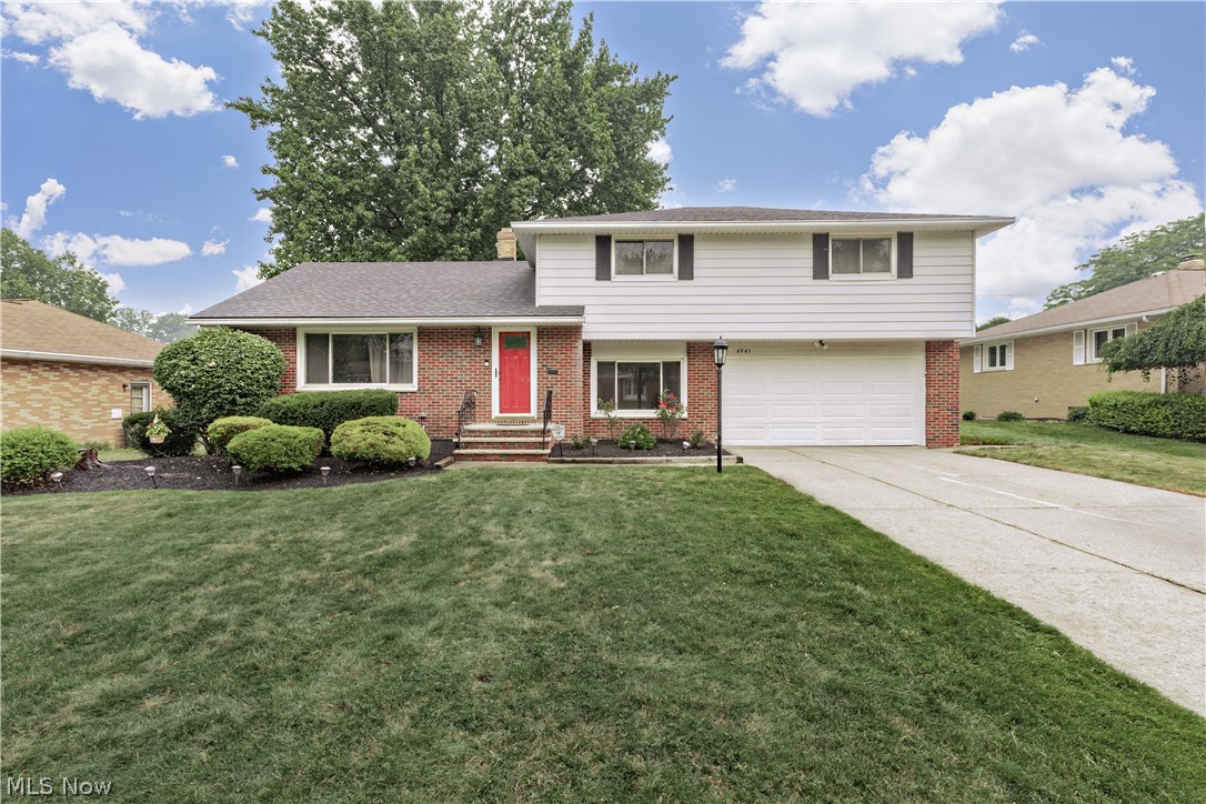 4945 Hartley Drive Lyndhurst OH 44124