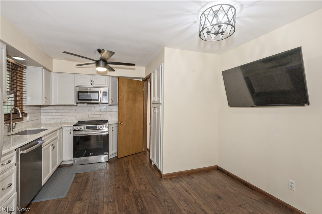 4945 Hartley Drive Lyndhurst OH 44124