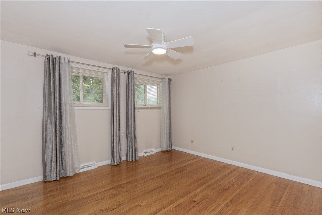 4945 Hartley Drive Lyndhurst OH 44124