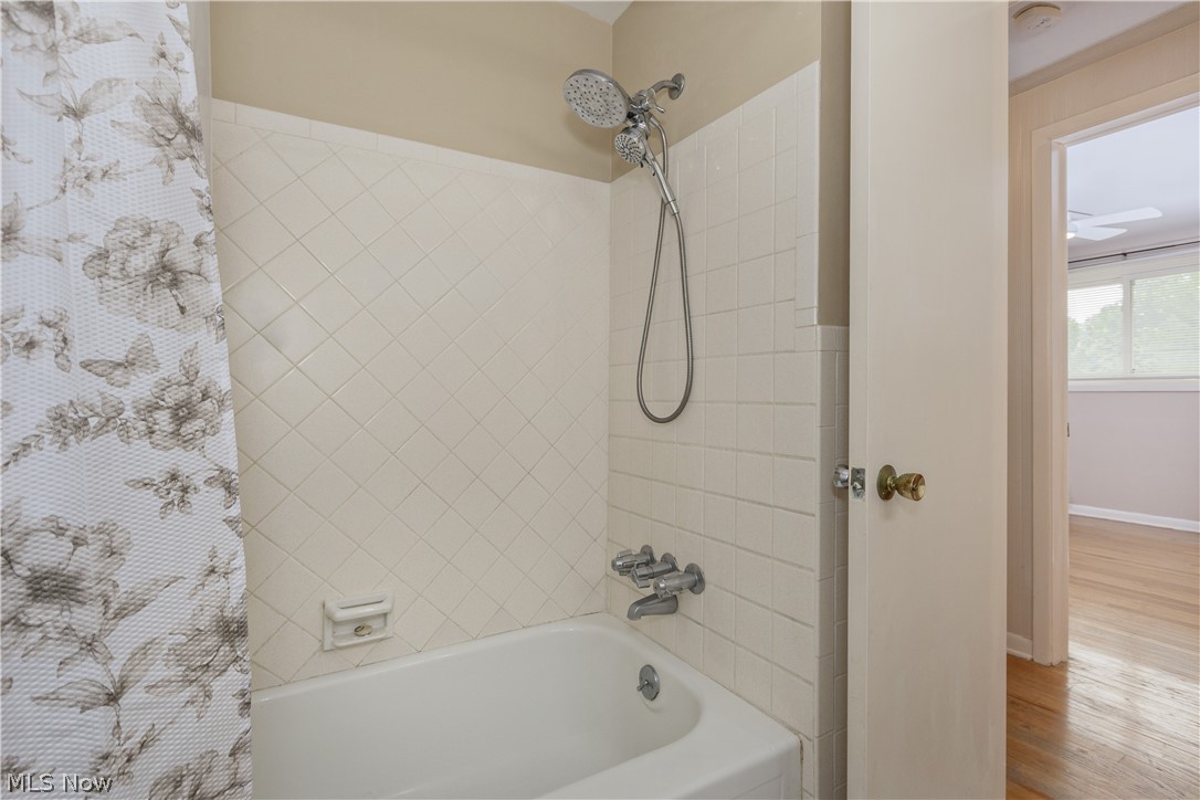 4945 Hartley Drive Lyndhurst OH 44124