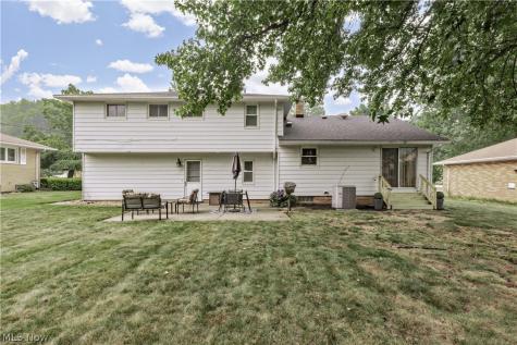 4945 Hartley Drive Lyndhurst OH 44124