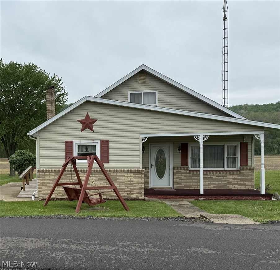 10083 Stillwater Road SE Uhrichsville OH 44683