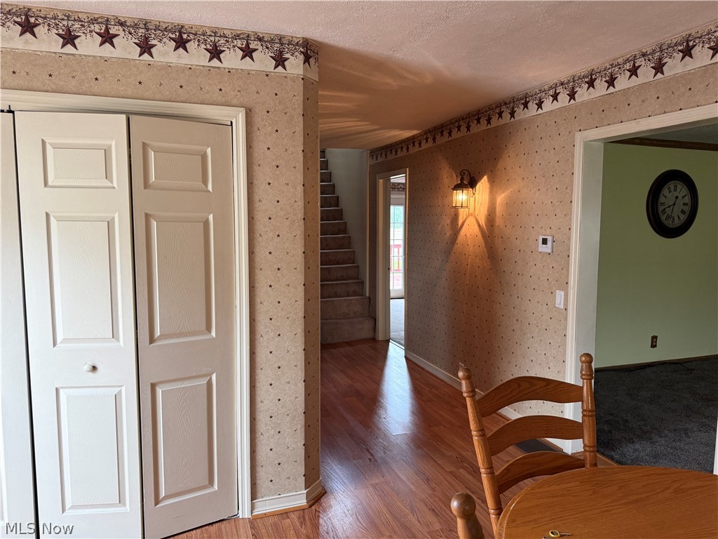 10083 Stillwater Road SE Uhrichsville OH 44683