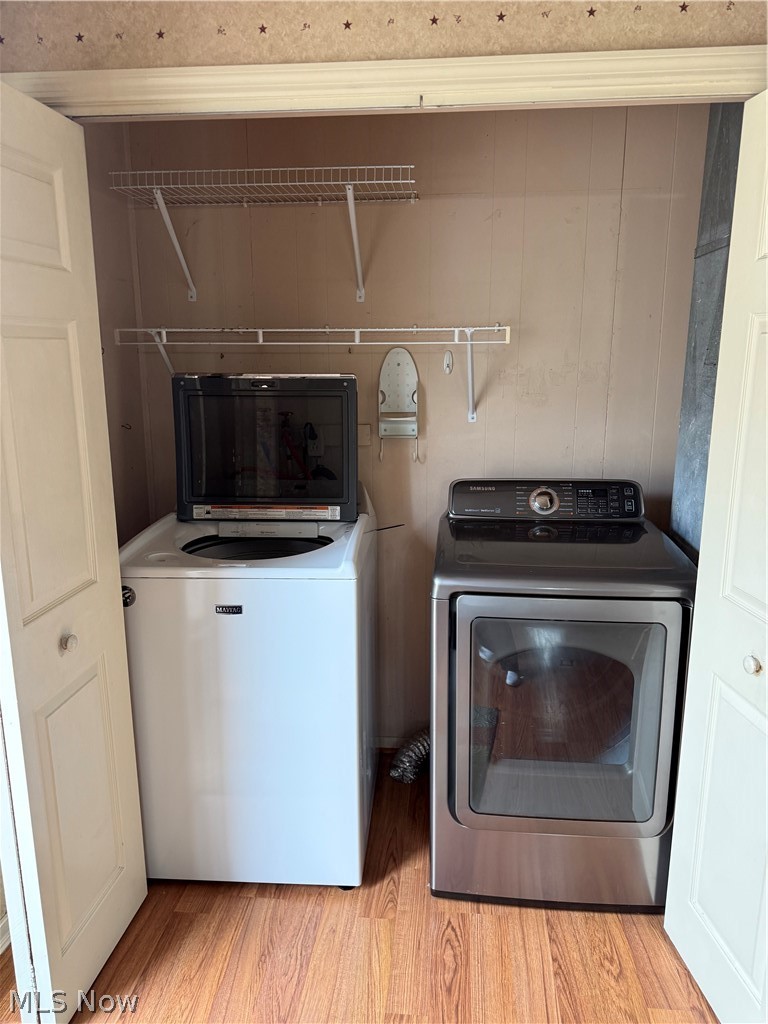 10083 Stillwater Road SE Uhrichsville OH 44683