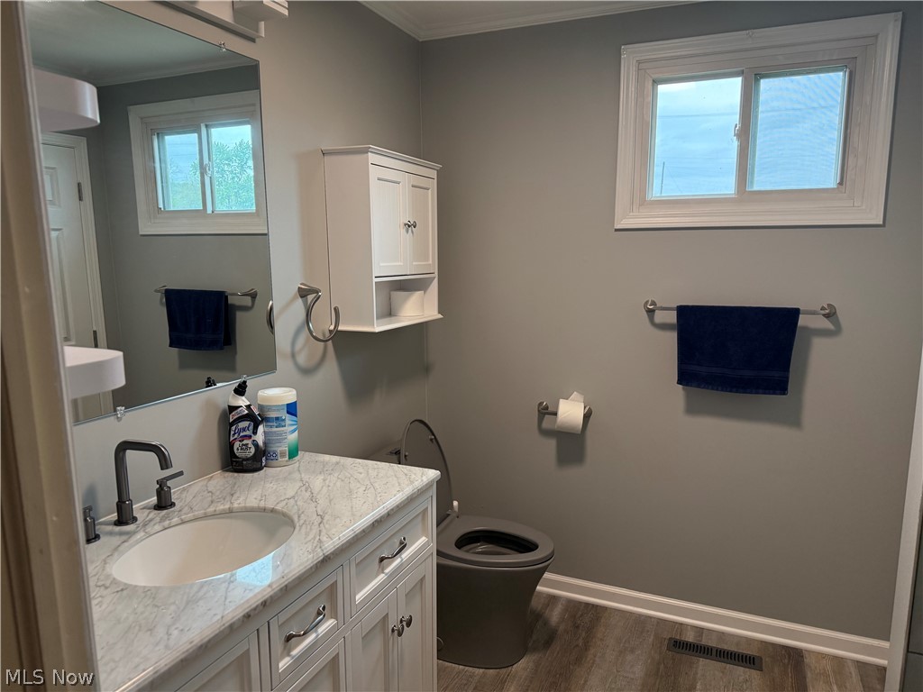 10083 Stillwater Road SE Uhrichsville OH 44683