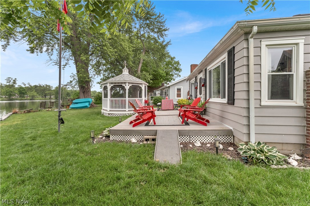 27233 Lake Point Drive Beloit OH 44609