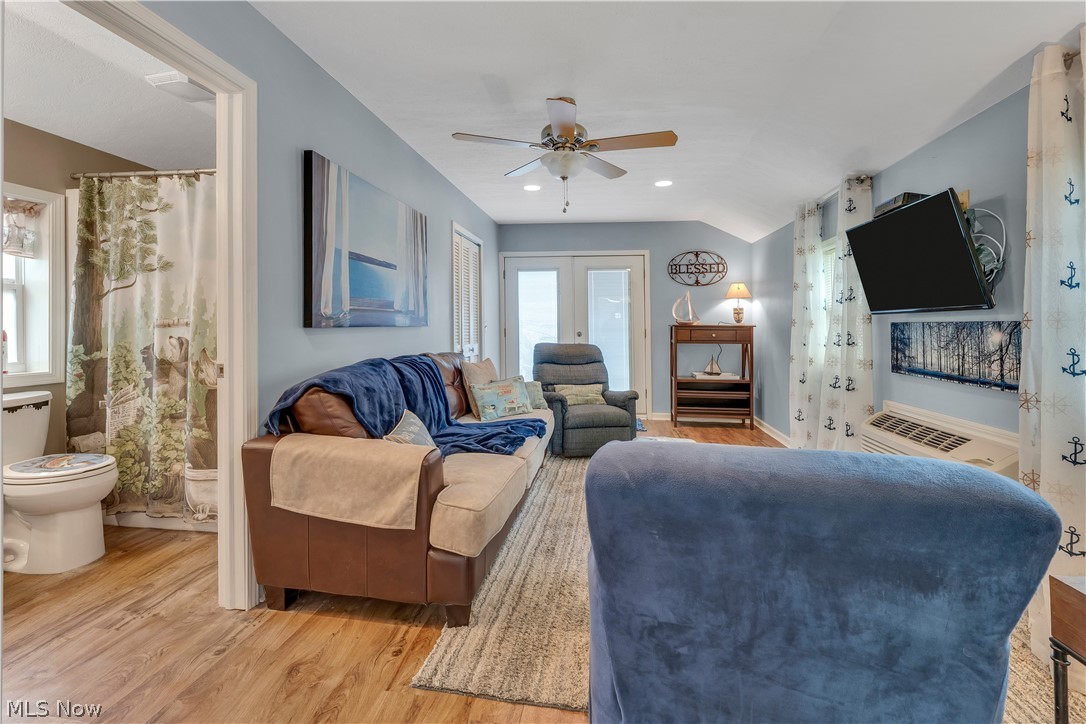 27233 Lake Point Drive Beloit OH 44609