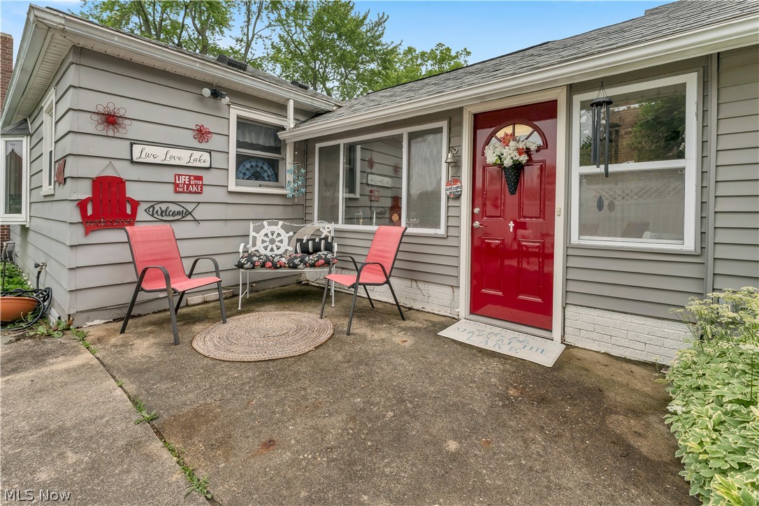 27233 Lake Point Drive Beloit OH 44609