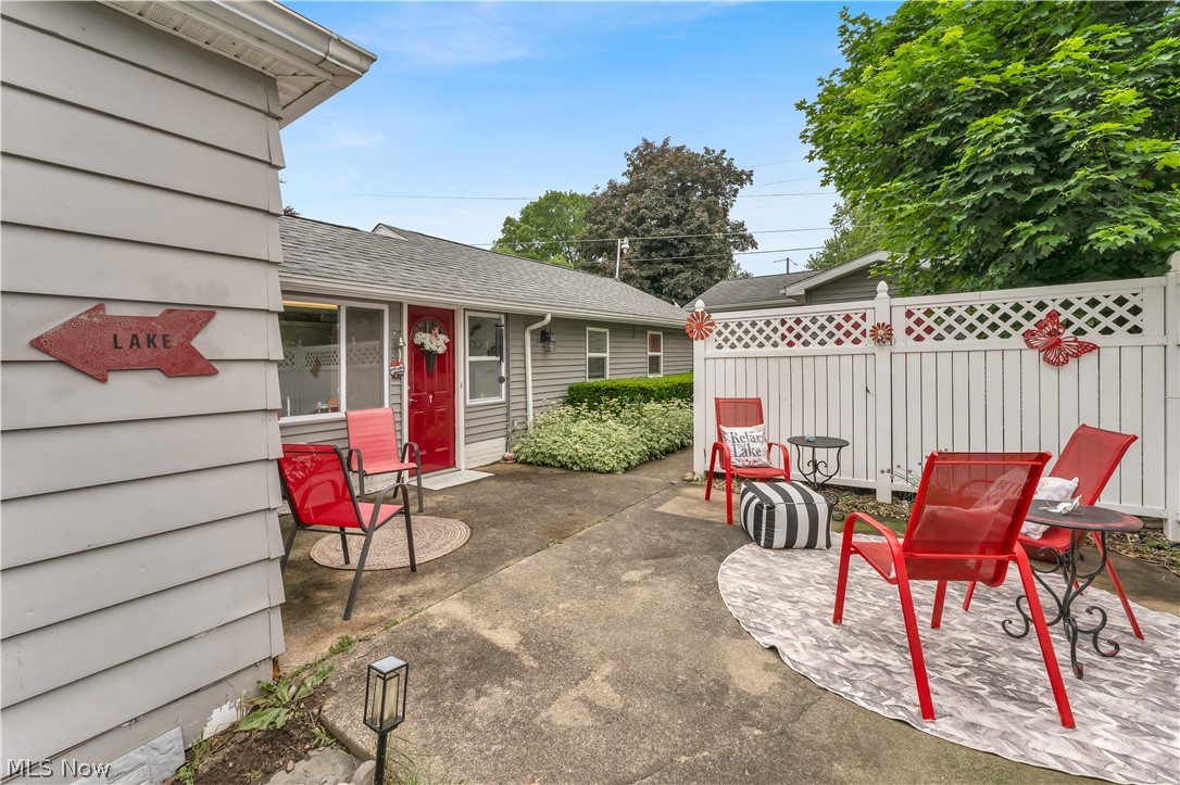 27233 Lake Point Drive Beloit OH 44609