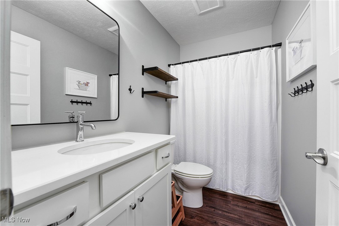 2291 W 38th Street Cleveland OH 44113