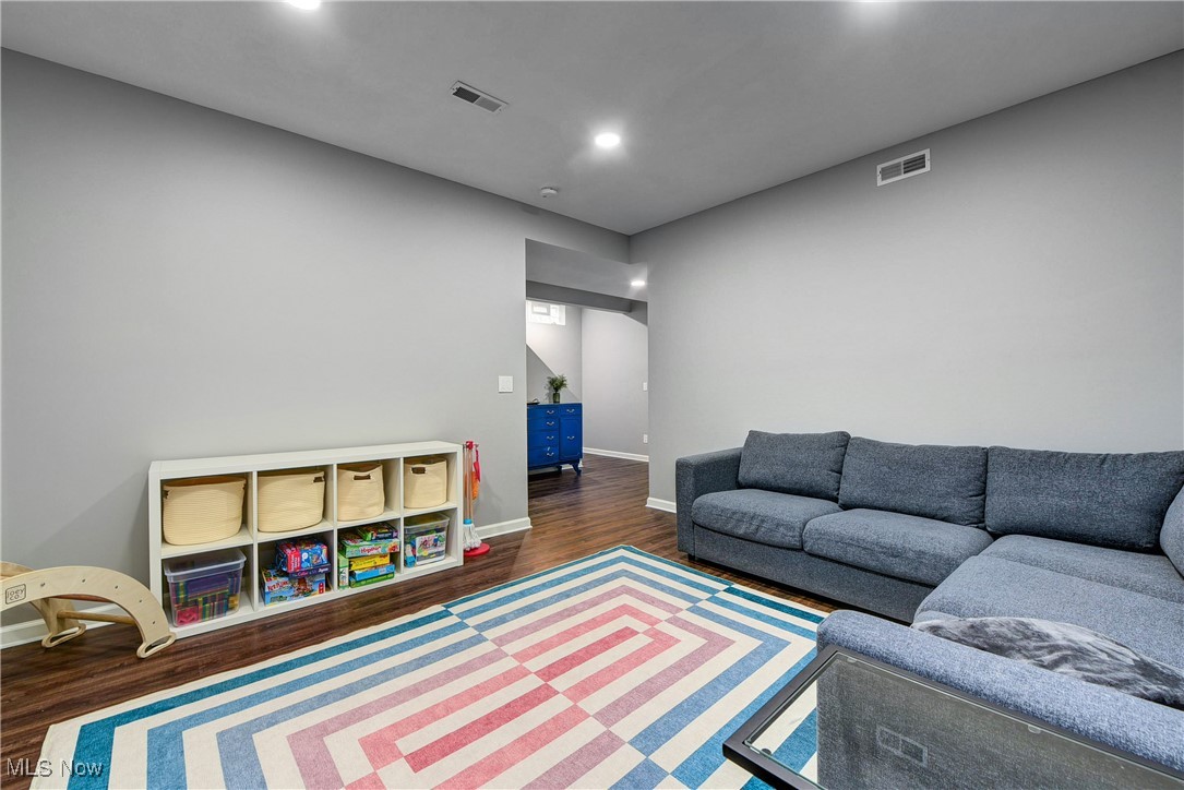 2291 W 38th Street Cleveland OH 44113