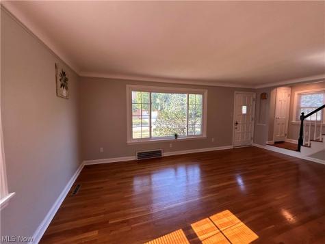 4856 Edsal Drive Lyndhurst OH 44124