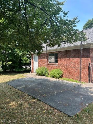 4856 Edsal Drive Lyndhurst OH 44124
