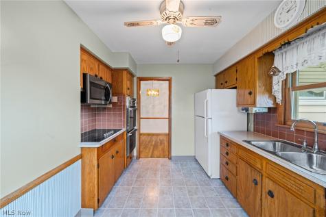 1978 Bassett Road Westlake OH 44145