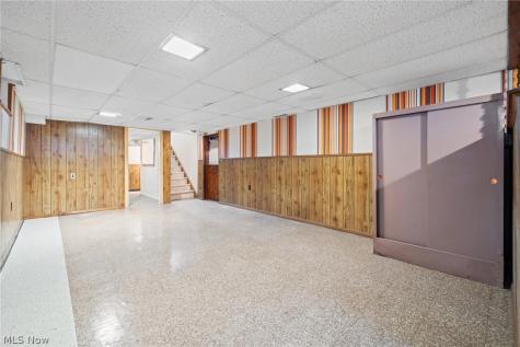 1978 Bassett Road Westlake OH 44145