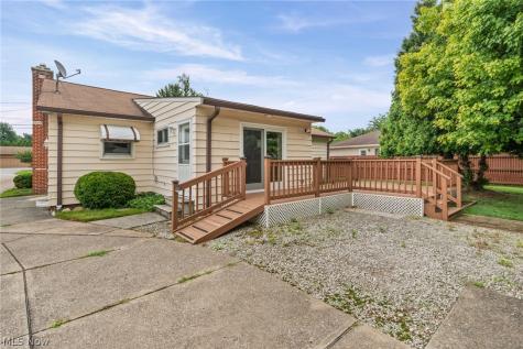 1978 Bassett Road Westlake OH 44145
