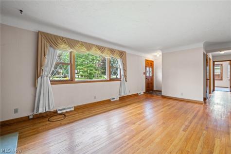 1978 Bassett Road Westlake OH 44145