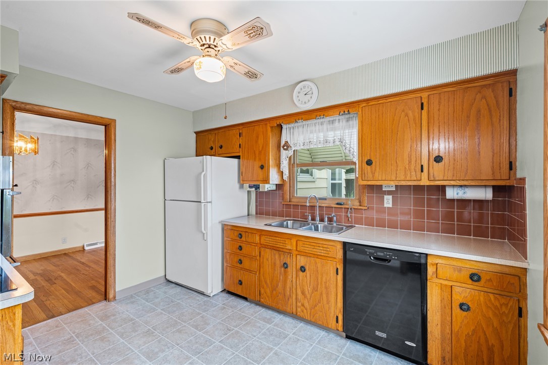 1978 Bassett Road Westlake OH 44145
