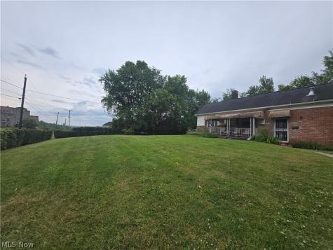 1427 Hawn Street Youngstown OH 44506