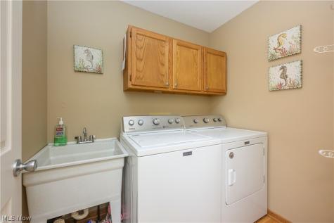 3176 Carie Hill Circle NW Massillon OH 44646
