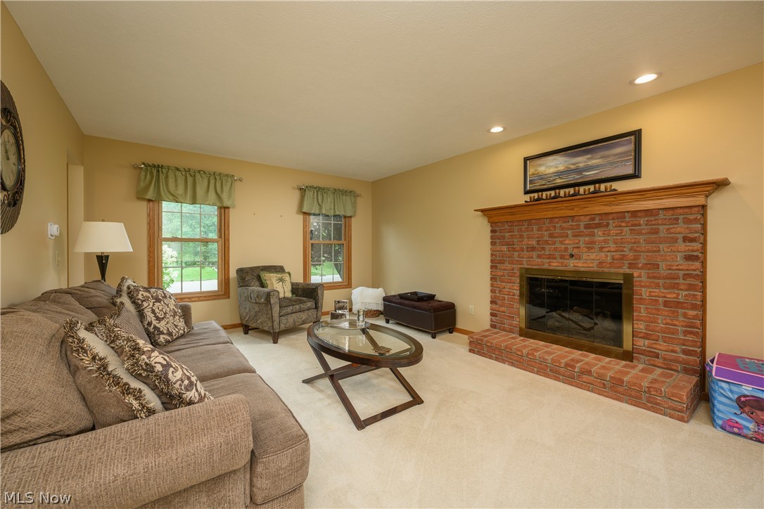3176 Carie Hill Circle NW Massillon OH 44646