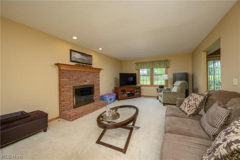 3176 Carie Hill Circle NW Massillon OH 44646