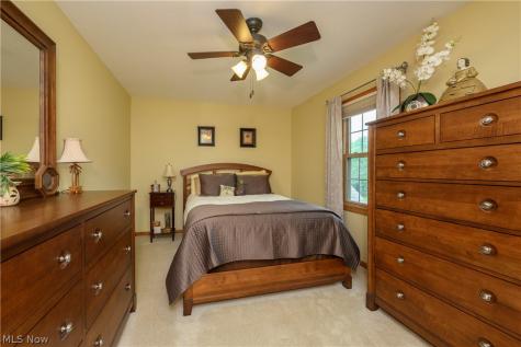 3176 Carie Hill Circle NW Massillon OH 44646
