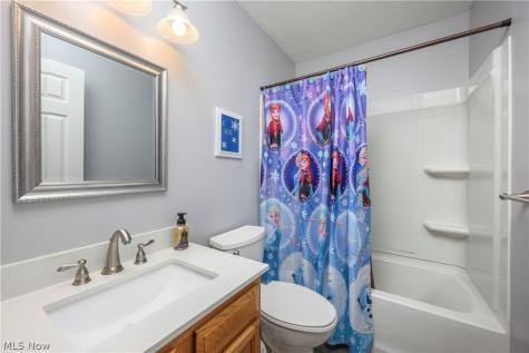 3176 Carie Hill Circle NW Massillon OH 44646