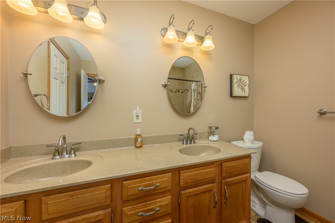 3176 Carie Hill Circle NW Massillon OH 44646