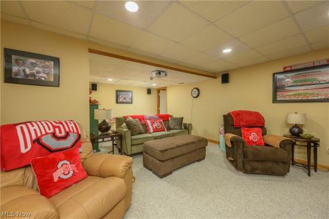 3176 Carie Hill Circle NW Massillon OH 44646