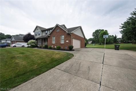 3176 Carie Hill Circle NW Massillon OH 44646