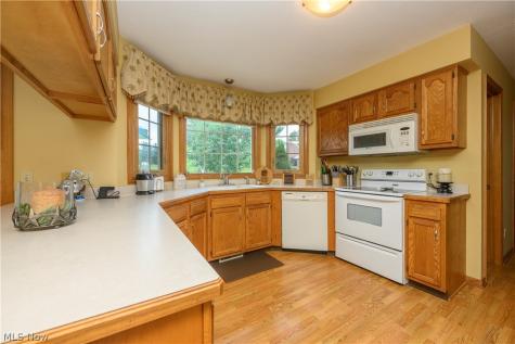 3176 Carie Hill Circle NW Massillon OH 44646
