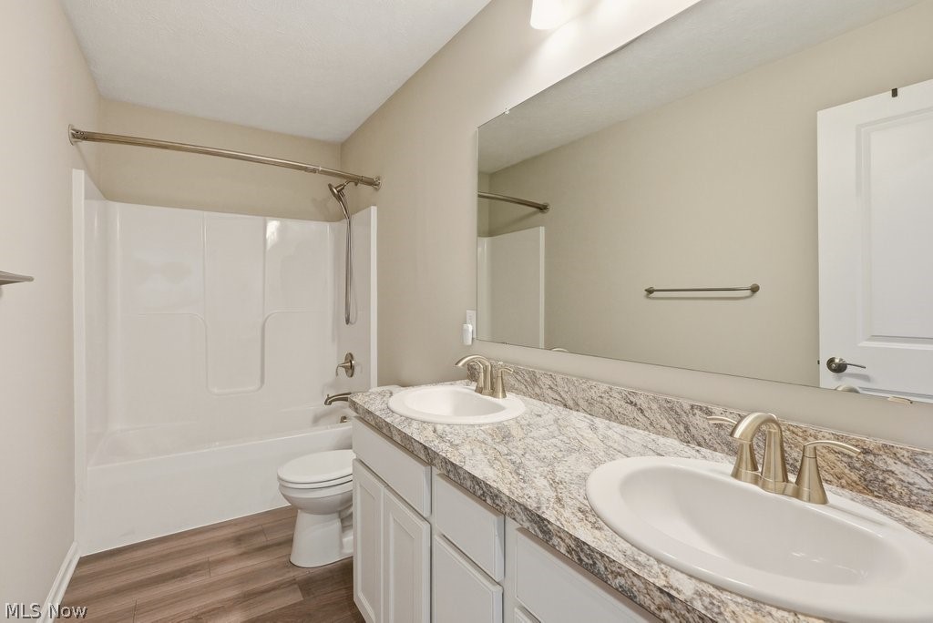 3176 Blue Jaye Lane Twinsburg OH 44087