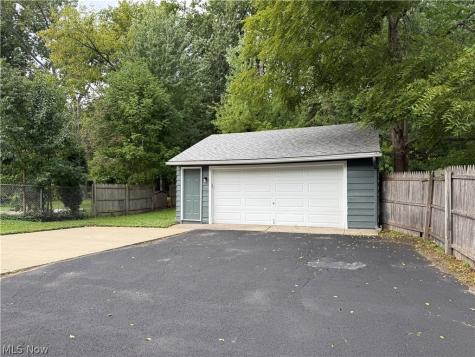 863 North Avenue Painesville OH 44077