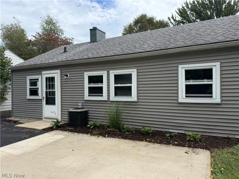 863 North Avenue Painesville OH 44077