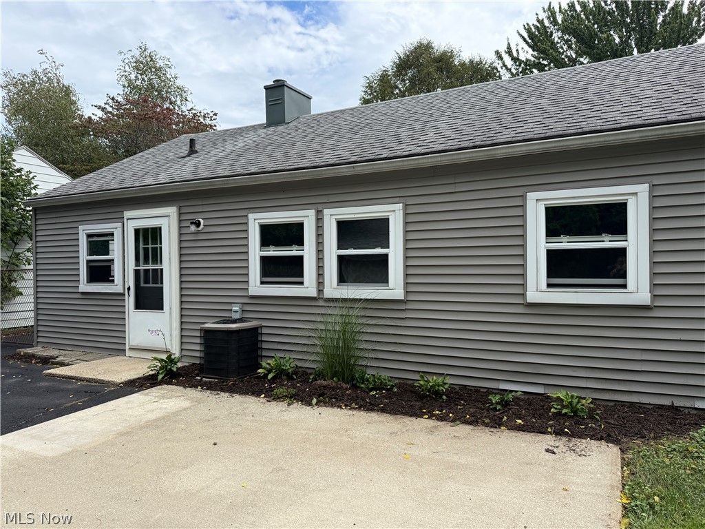 863 North Avenue Painesville OH 44077