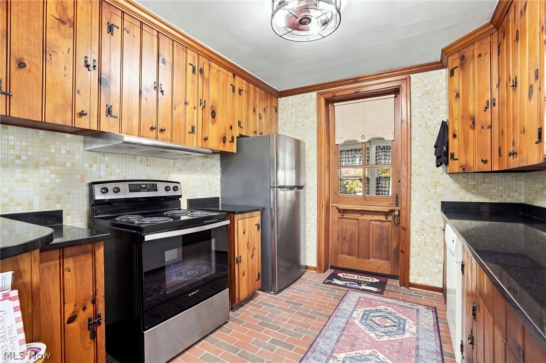 70 W School Street Mcconnelsville OH 43756