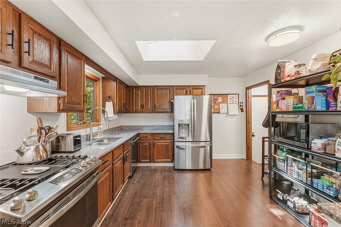 18765 Hearthstone Drive Strongsville OH 44136