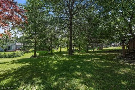 18765 Hearthstone Drive Strongsville OH 44136