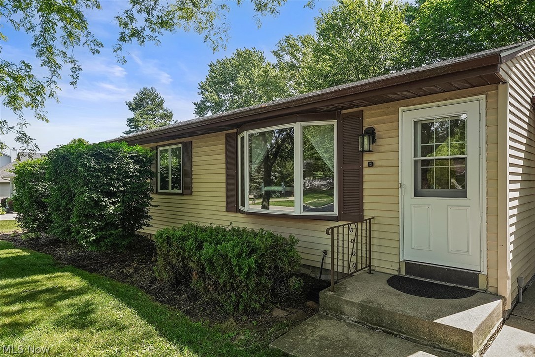 18765 Hearthstone Drive Strongsville OH 44136