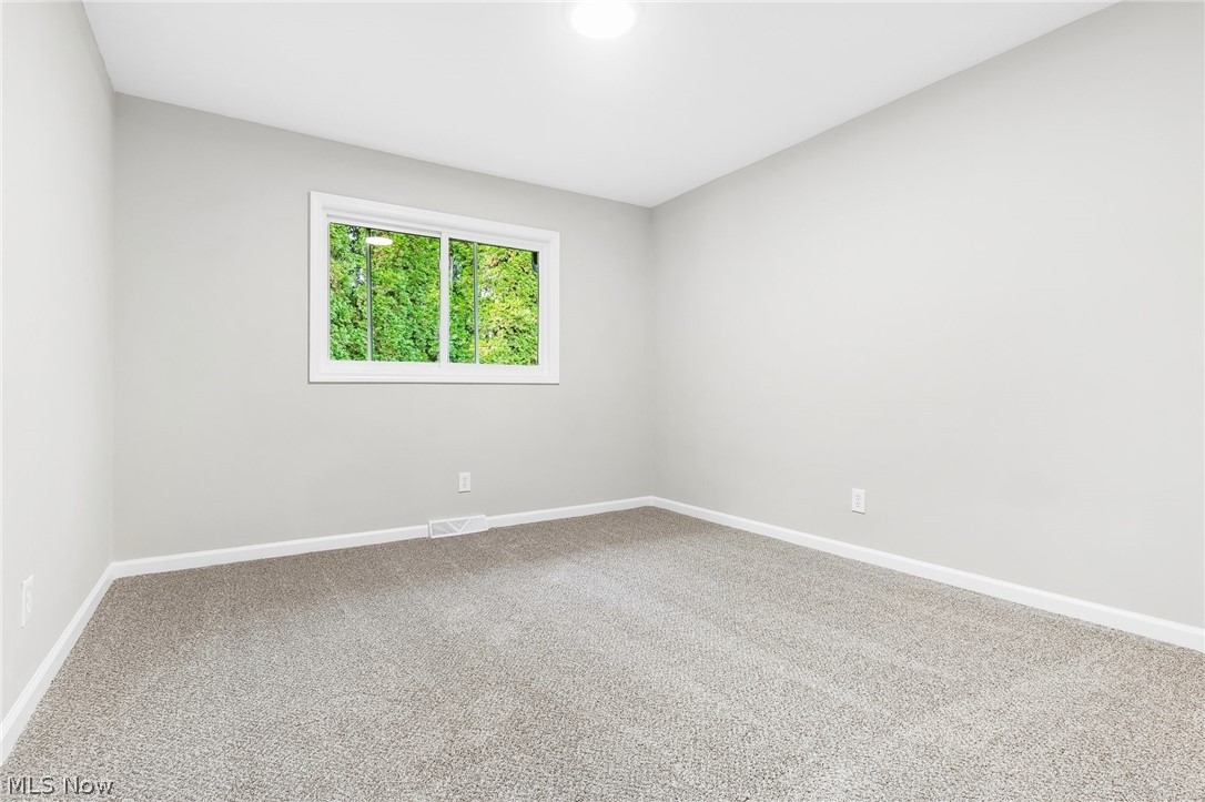 4993 Milligan Road Lowellville OH 44436