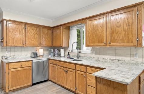 5988 Louis Drive North Olmsted OH 44070