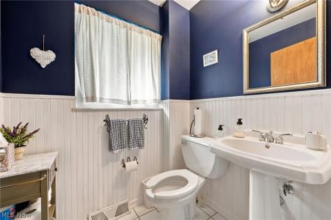 5988 Louis Drive North Olmsted OH 44070