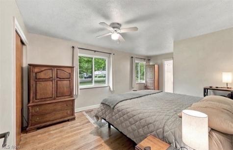 5988 Louis Drive North Olmsted OH 44070